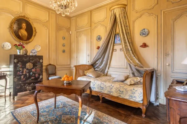 Louer l'appartement dans le château de Lacypierre